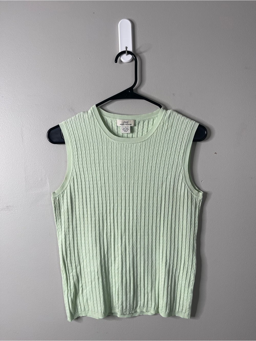 BROOKS BROTHERS Light Green Silk Blend Ribbed Cable Knit Sweater Vest Sz L